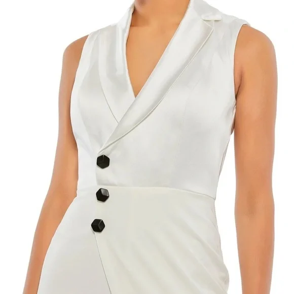 Mac Duggal 26603 NWT ASYMMETRICAL SLEEVELESS FAUX TUXEDO JUMPSUIT